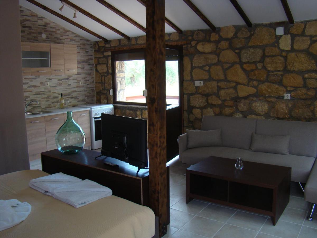 Vour 52 Apartment Vourvourou Exterior foto